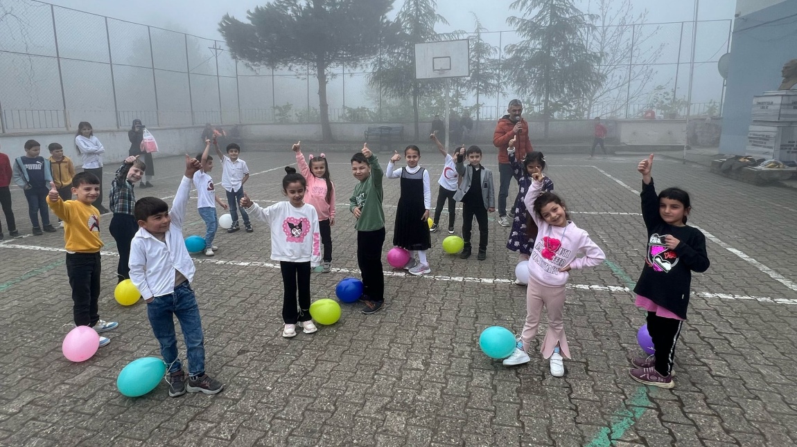 23 Nisan Ulusal Egemenlik ve Çocuk Bayramımız